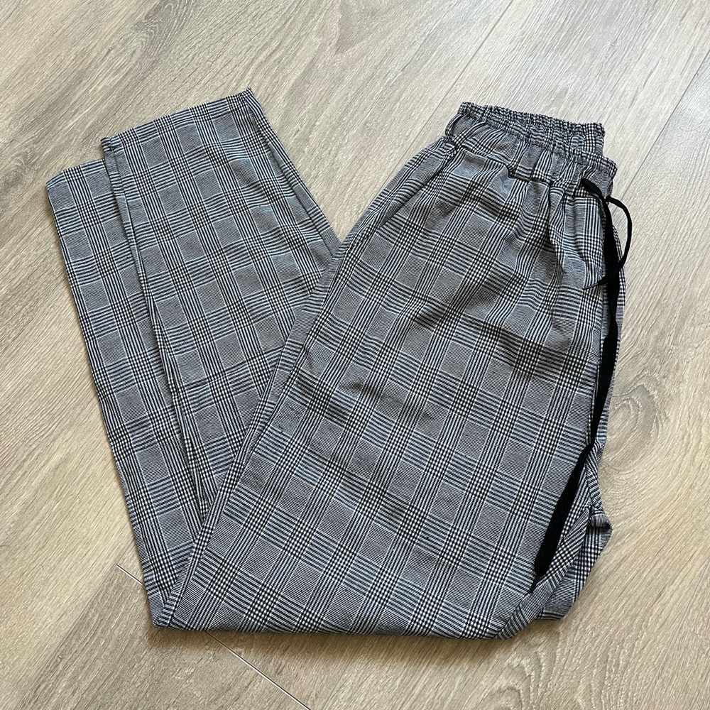 Elastic waist pants